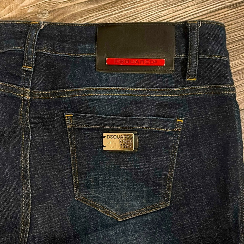 DSQUARED2 JEANS SIZE 30